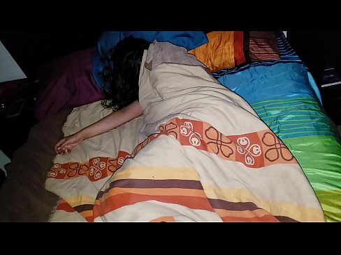❤️ Fiul vitreg care își ceartă tânăra mamă vitregă în timp ce ea doarme. ❤️❌   at ro.tusar.top ❤